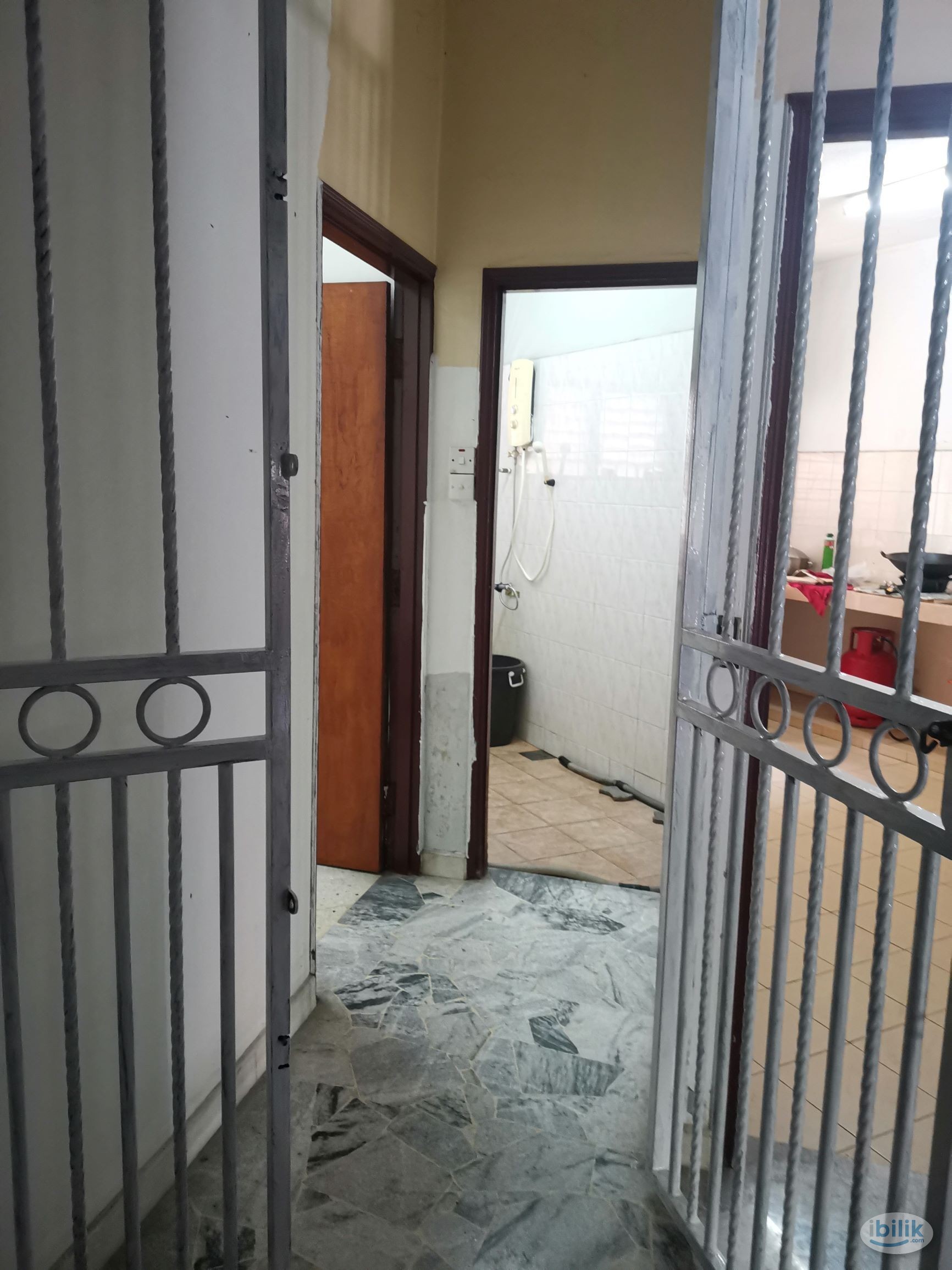 Single Room at Taman Taynton View, Cheras - Image 1