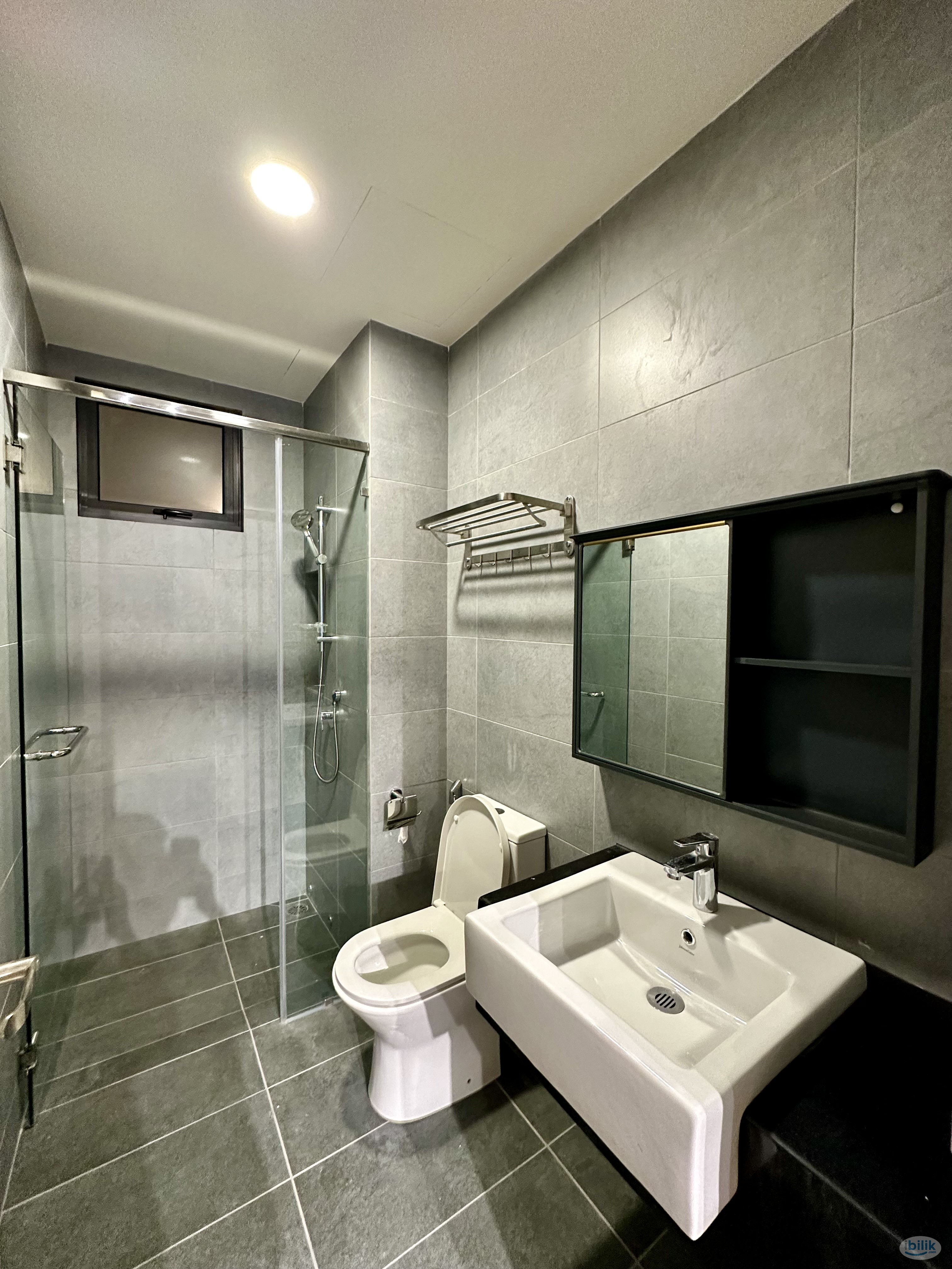 [Female only] Spacious House Grande Master Room at Sunway Avila Residences, Wangsa Maju - Image 4
