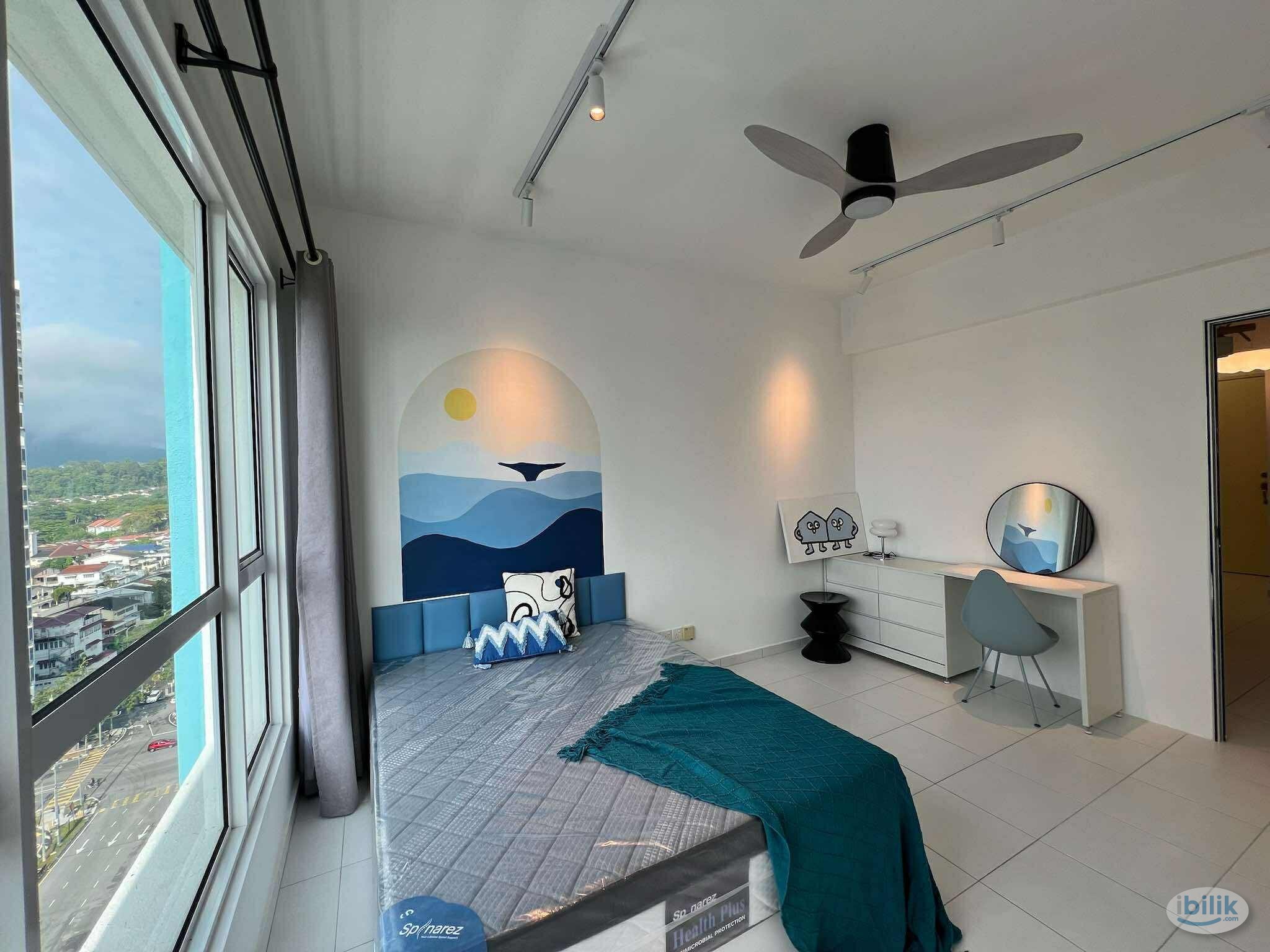 Spacious Deluxe Room at I-Santorini, Tanjung Tokong - Image 2