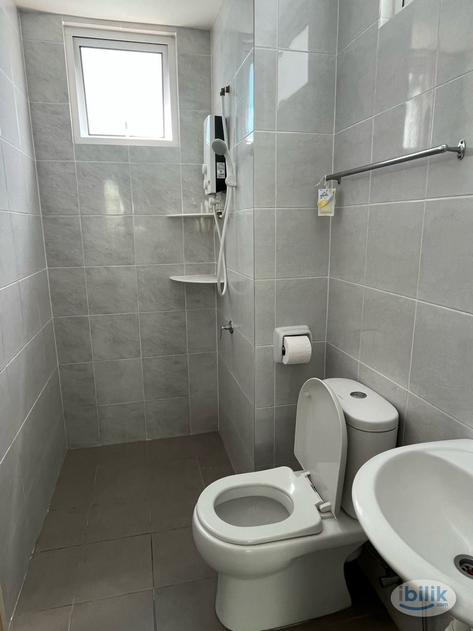 Premium Single Room at I-Santorini, Tanjung Tokong - Image 5