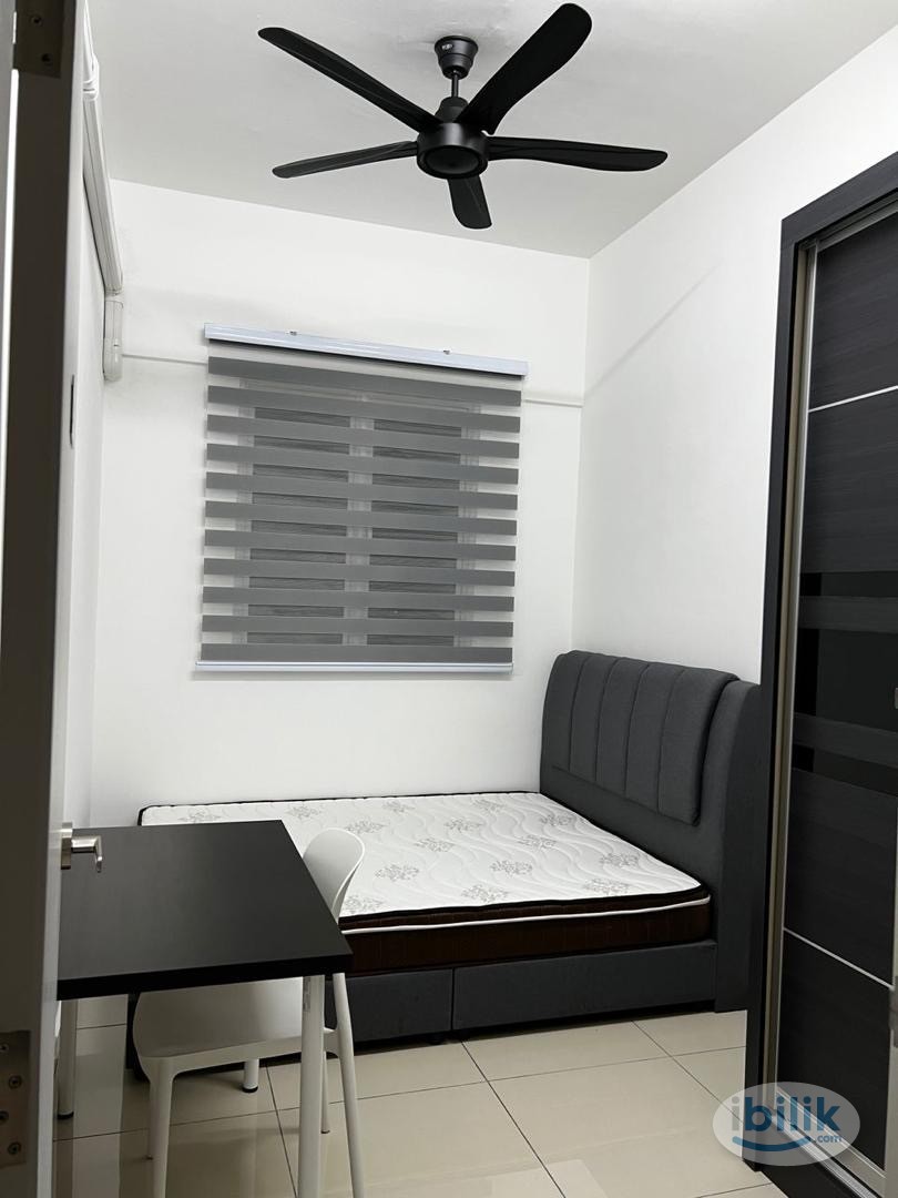 Middle Room at Bayan Lepas, Penang - Image 1