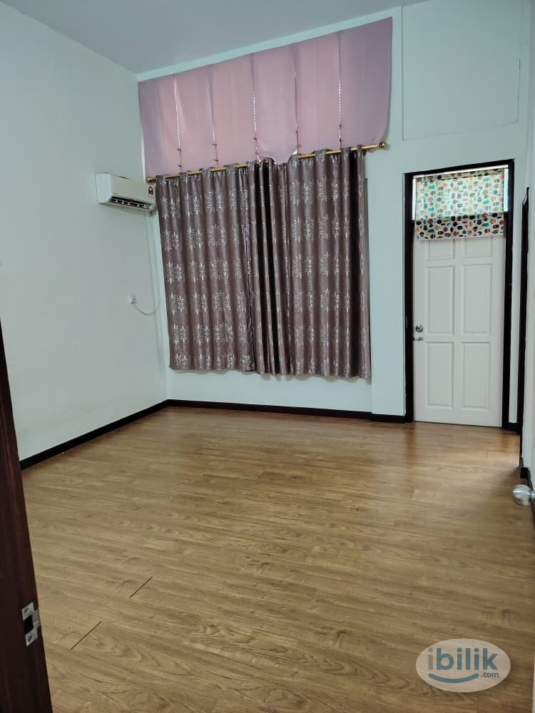 Spacious Master Room for Rent! Utilities All-Inclusive! - Image 1