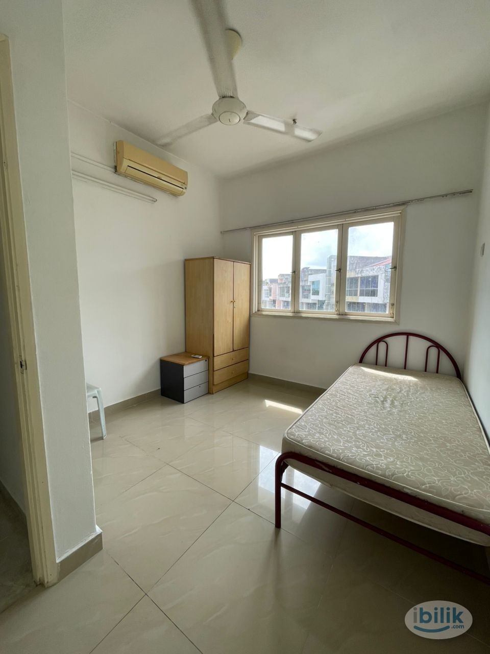 💯💯Low Deposit nearby LRT Station 🚅🚅Middle Room at SS15, Subang Jaya - Image 1