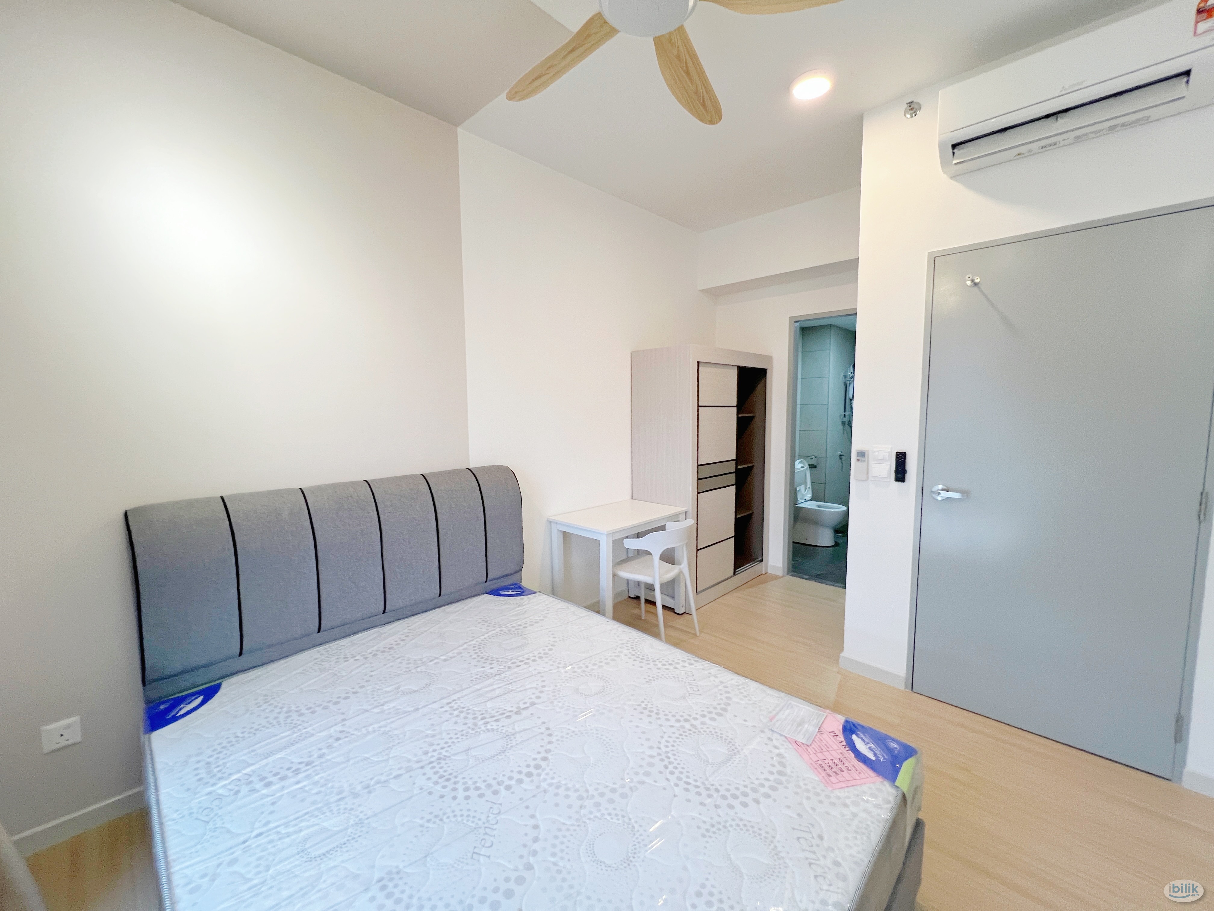 1MTH DEPOSIT FEMALE MASTER ROOM - Image 1