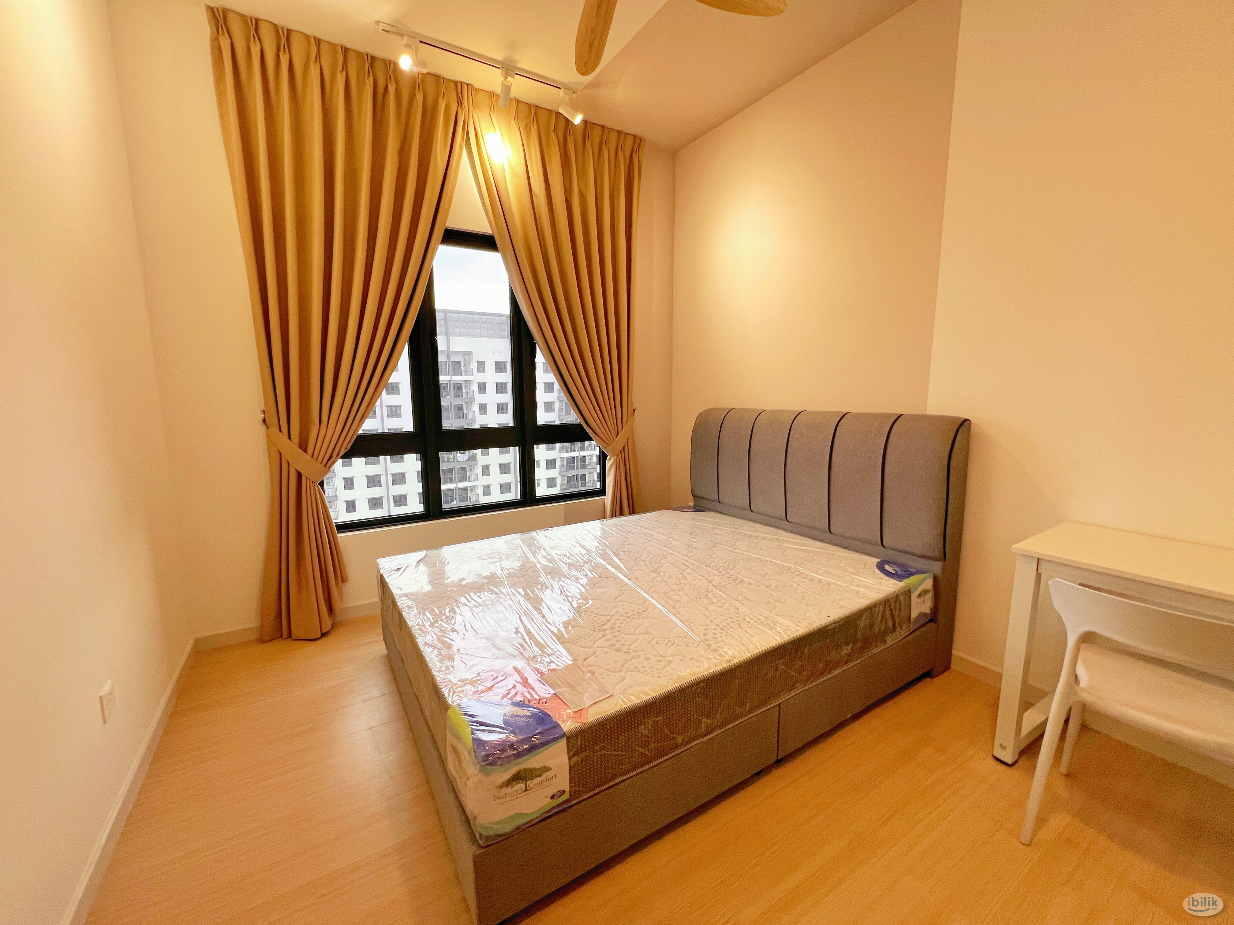 1MTH DEPOSIT FEMALE MASTER ROOM - Image 2