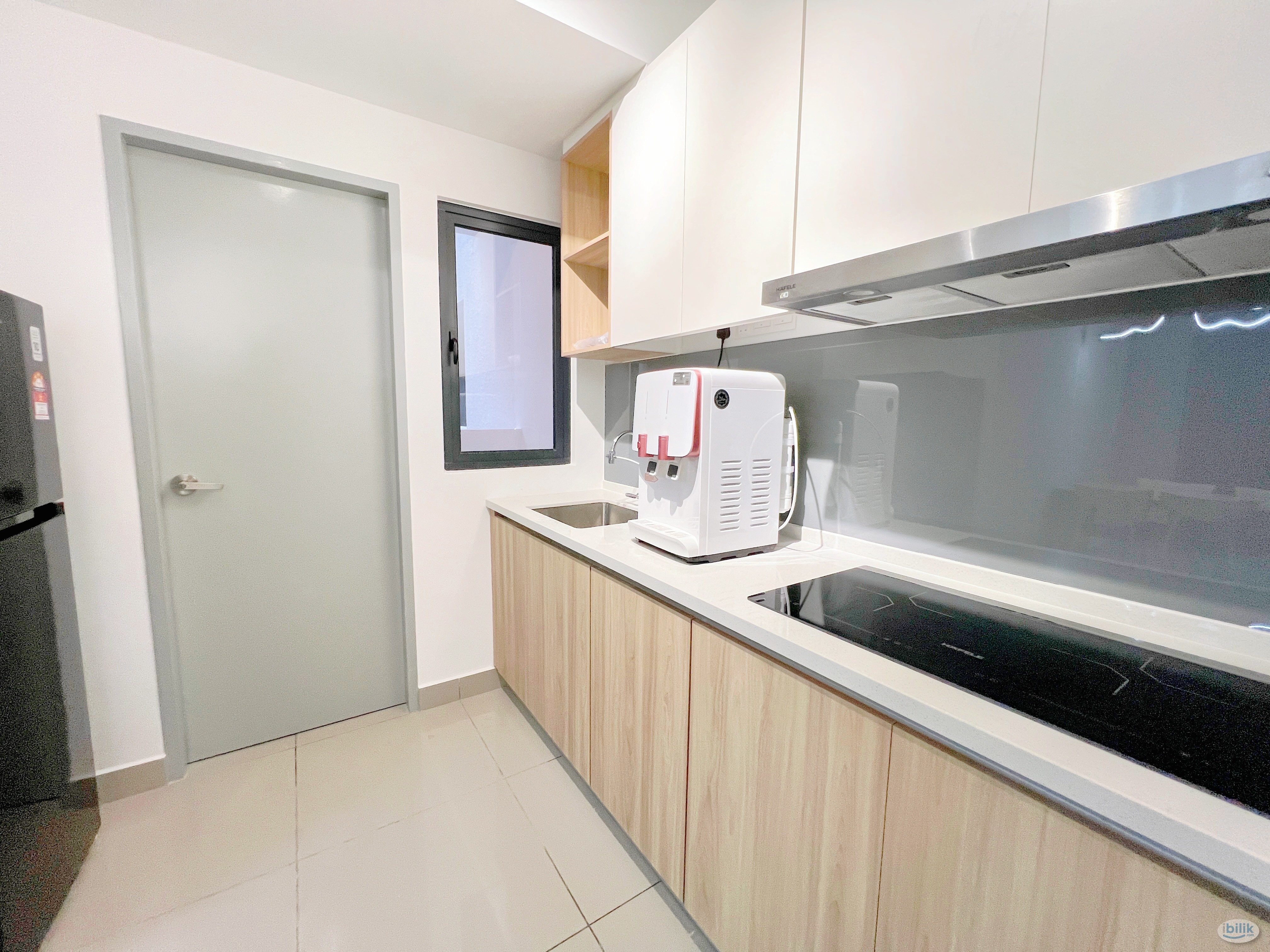 1MTH DEPOSIT FEMALE MASTER ROOM - Image 4