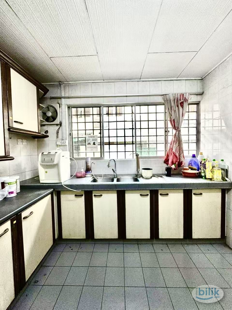 💰 ZERO DEPOSIT! ✨ | 🏡 Fully Furnished Master Room 🛏️🛋️ with Private Bathroom 🚿💦 | 🚶‍♀️🚶‍♂️ Only 9-min Walk to MRT Bandar - Image 4