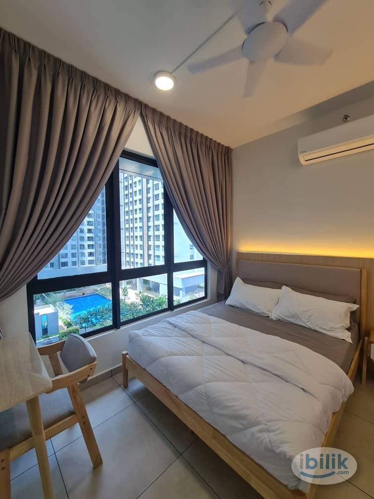 Middle Room at Meta Residences Putra Permai, Seri Kembangan - Image 2