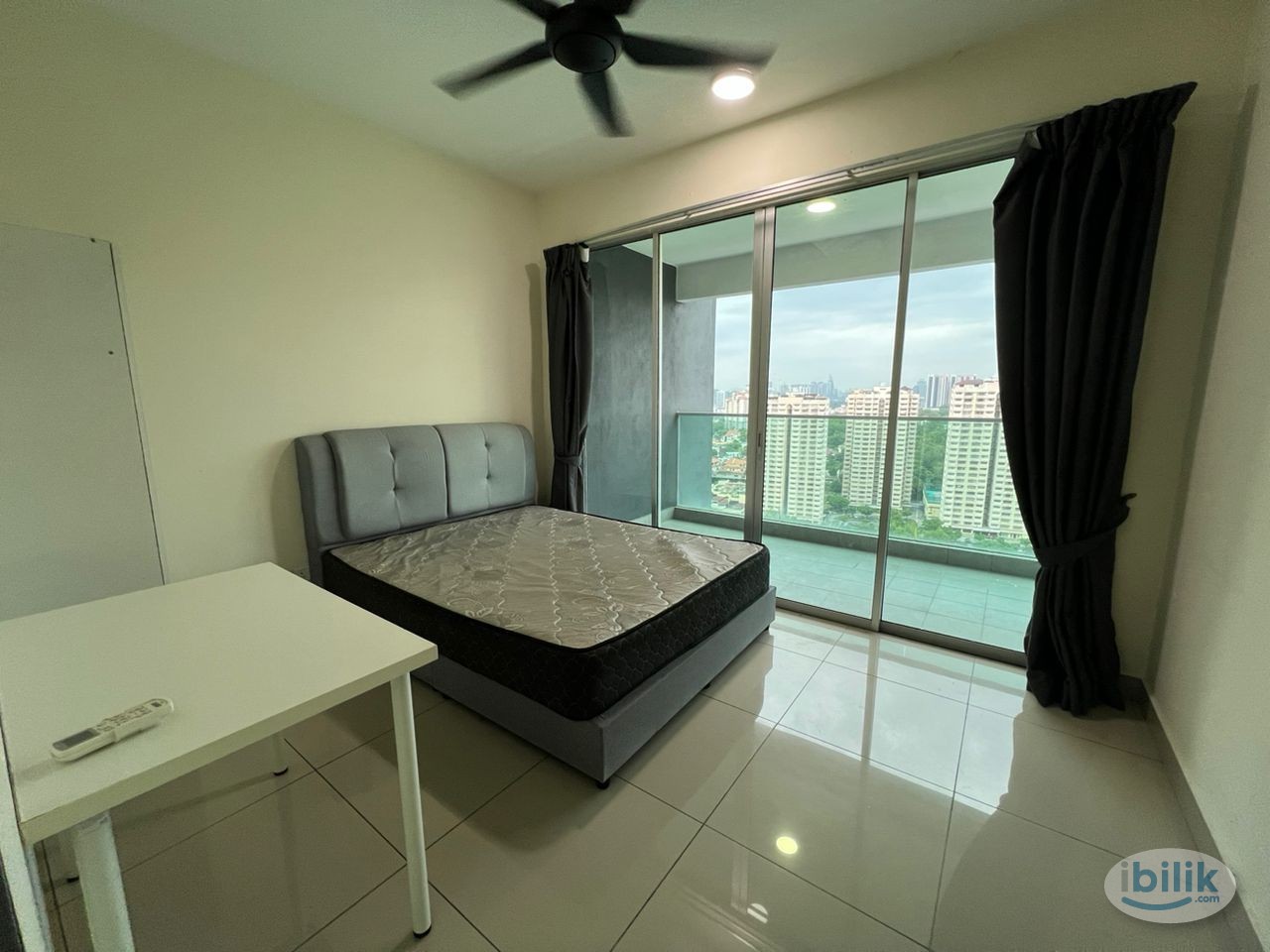 Balcony Room Near LRT FREE UTILITIES o2 residence - Image 3
