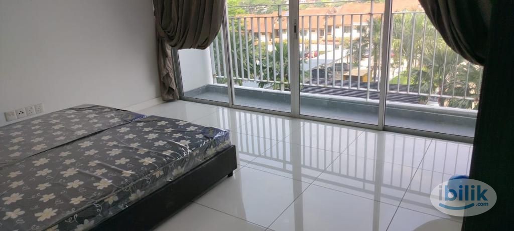 Double / Twin Bed Room with Balcony @ EPIC RESIDENCE, Taman Suria Muafakat, Johor Bahru. Good Room! Good Value! - Image 1