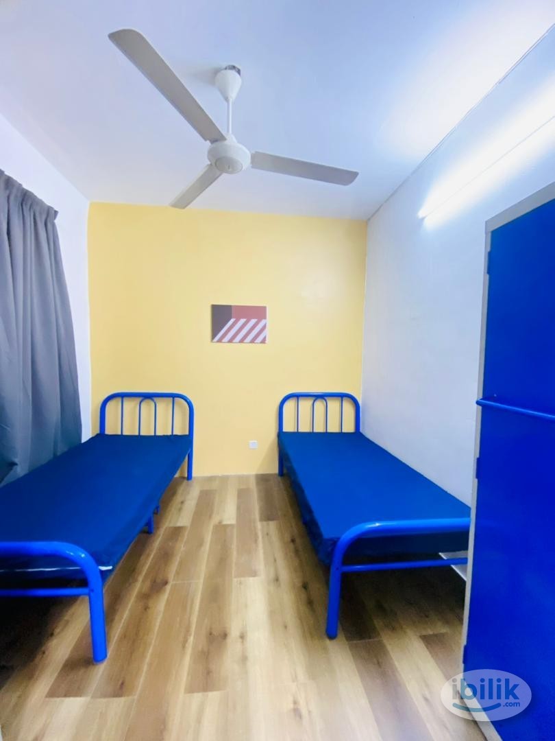 Middle Room at Bandar Sunway, Petaling Jaya - Image 5