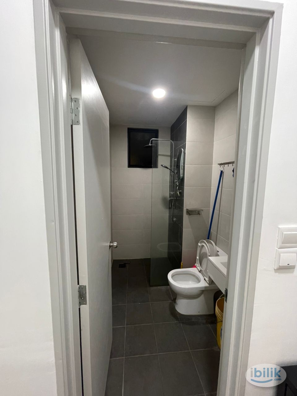 PV9 Medium Room - Image 4