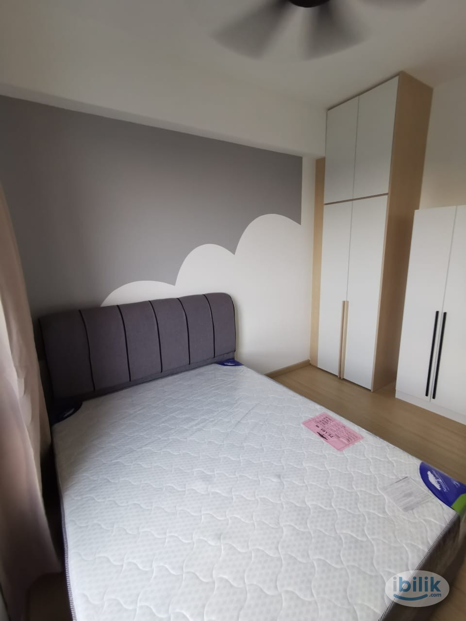 Middle Room at Damansara Perdana, Petaling Jaya - Image 3