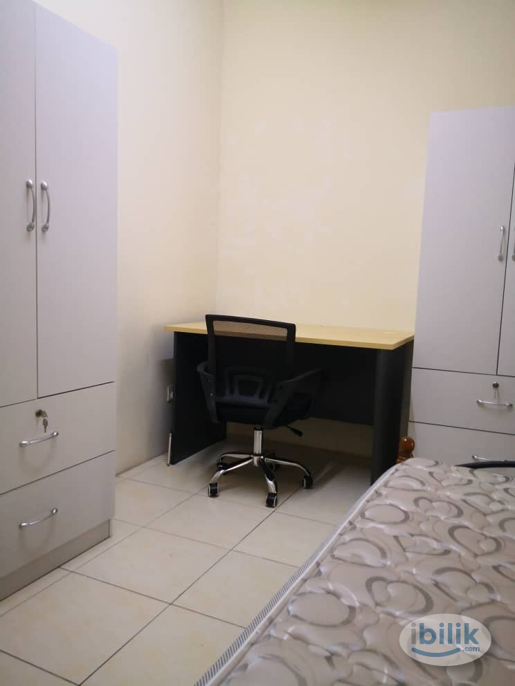 Master Room attacet bathroom at Platinum Hill PV13, Setapak and Stay 3 person near TAR UMT Setapak - Image 4