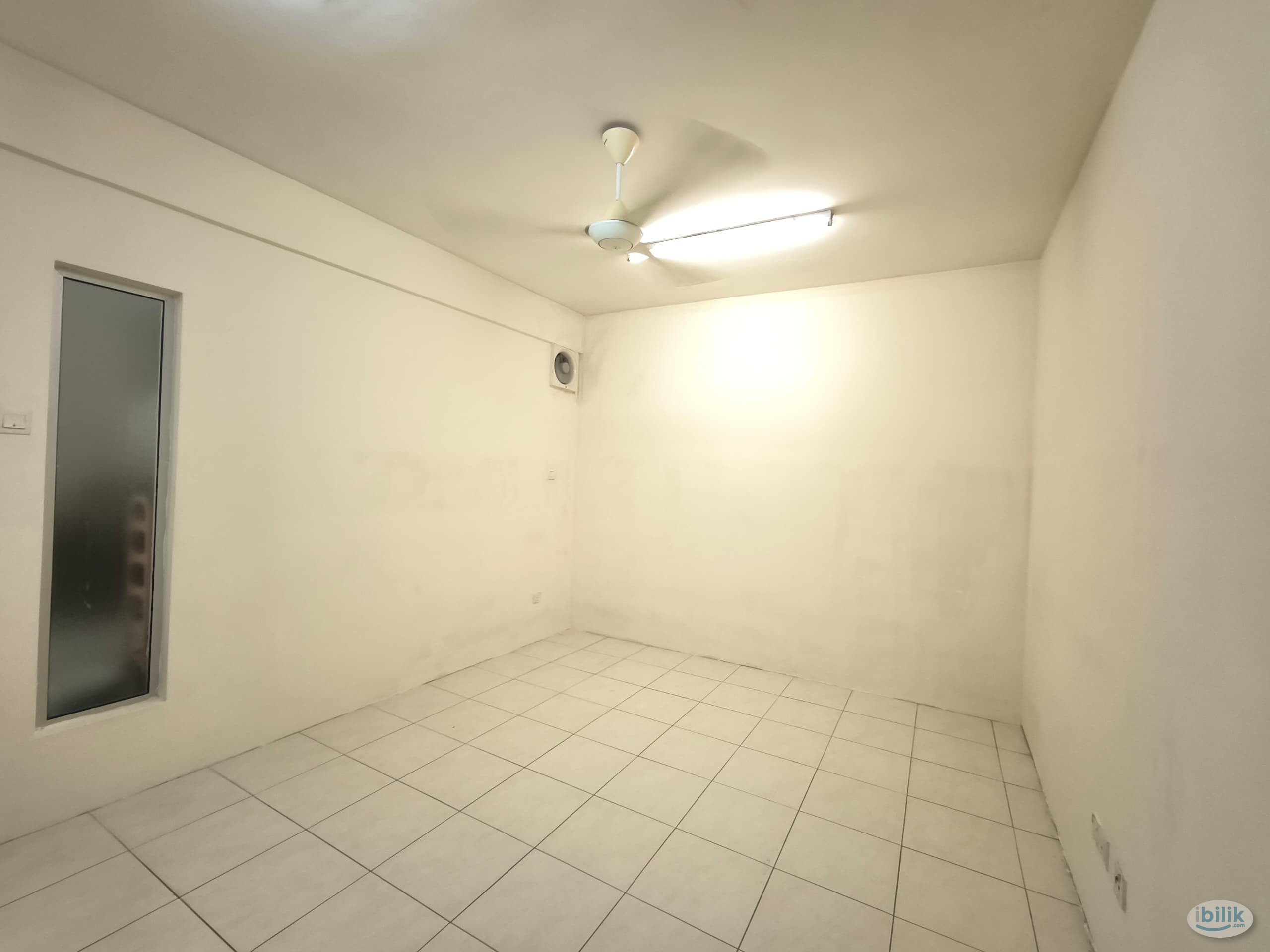Middle Room at Platinum Lake PV13, Setapak Near TAR UMT - Image 3