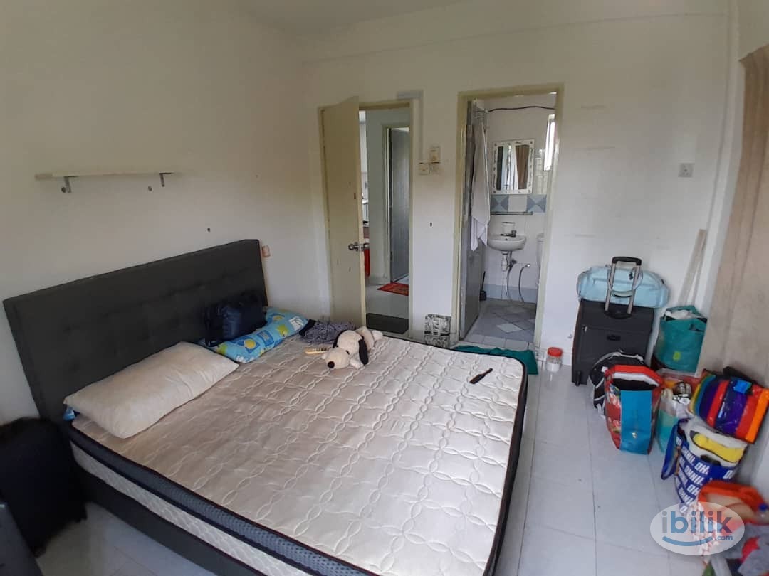 Master Room at Salvia Apartment, Kota Damansara - Image 1
