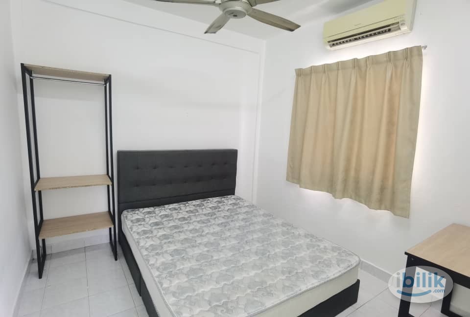 Middle Room at Salvia Apartment, Kota Damansara` - Image 2