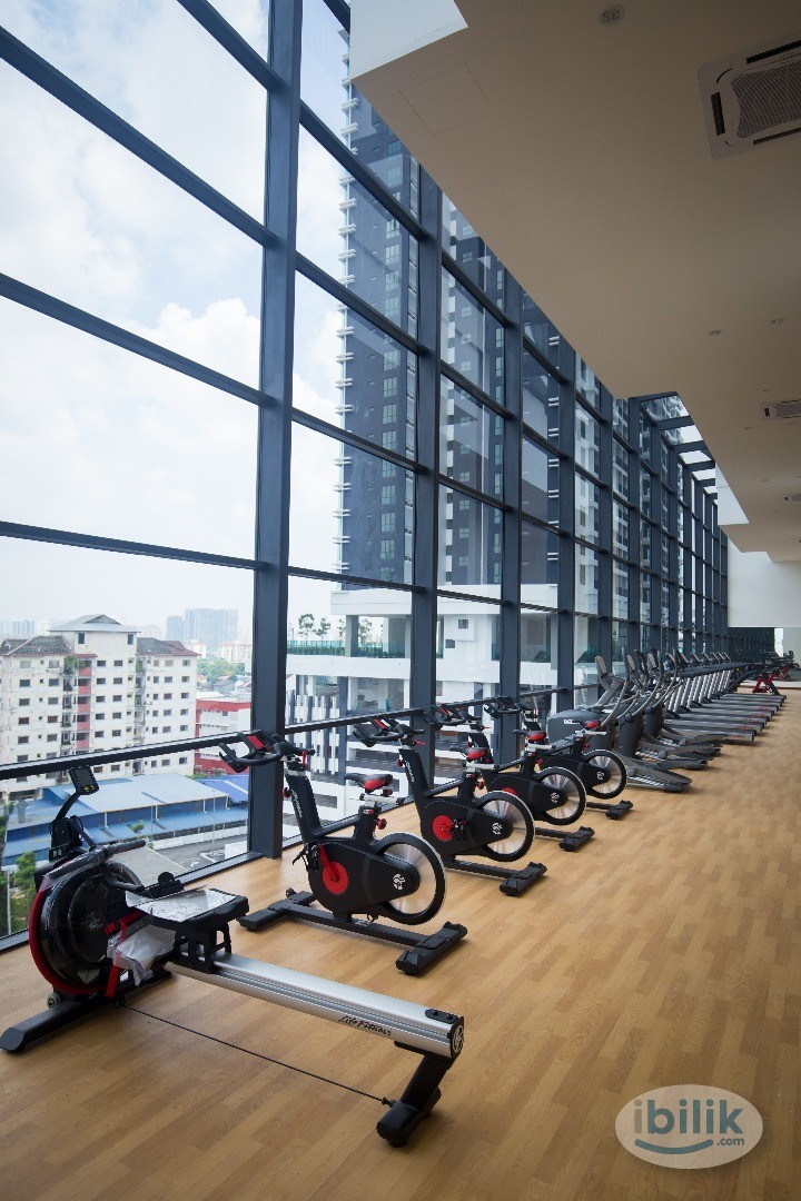 Middle Room at KL Traders Square, Setapak - Image 5