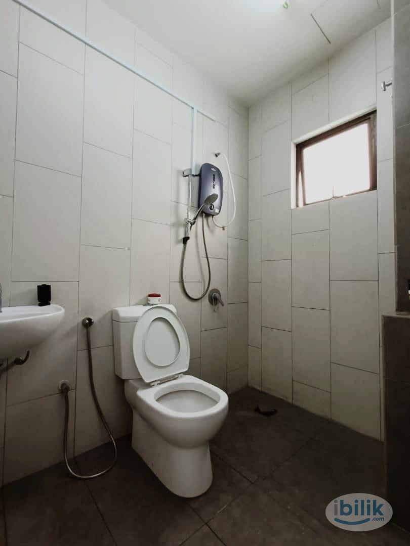 affordable and clean single room at Alam Impian | Kota Kemuning - Image 4