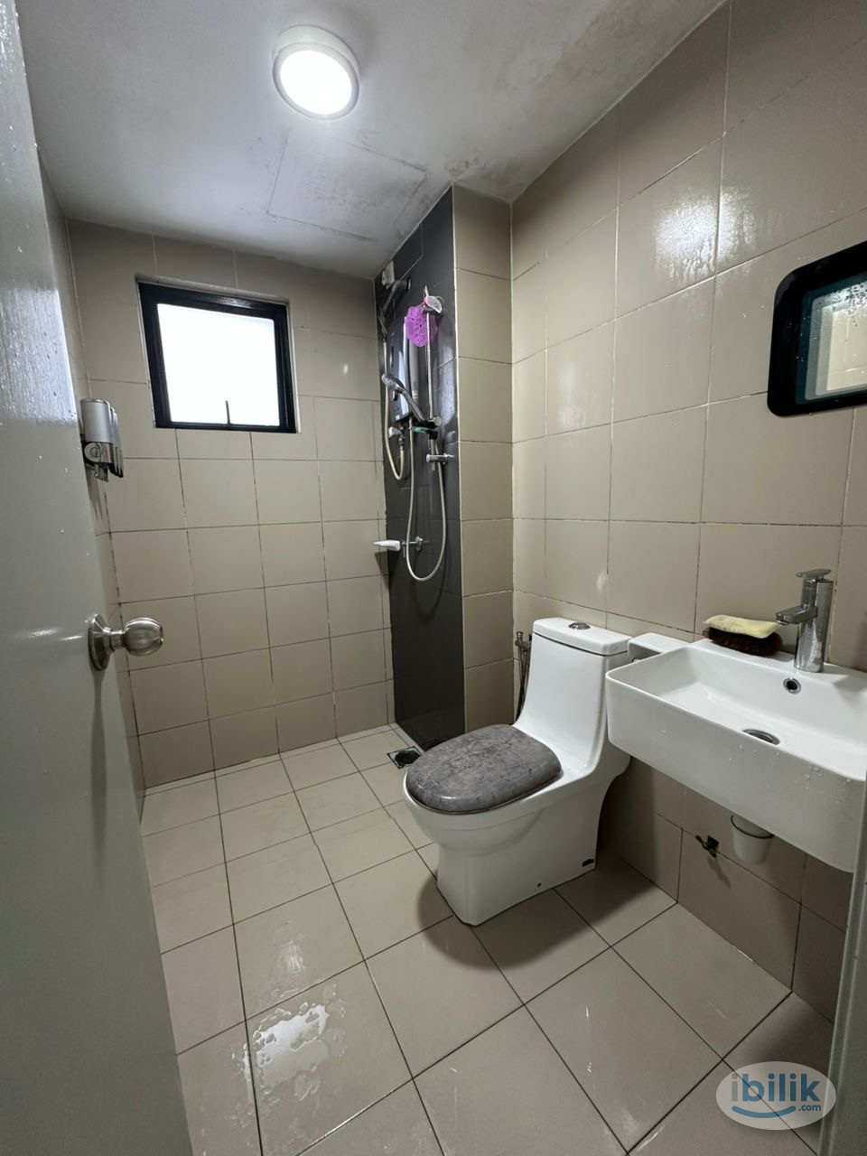 Female bedroom for rent in Shah alam - Image 5