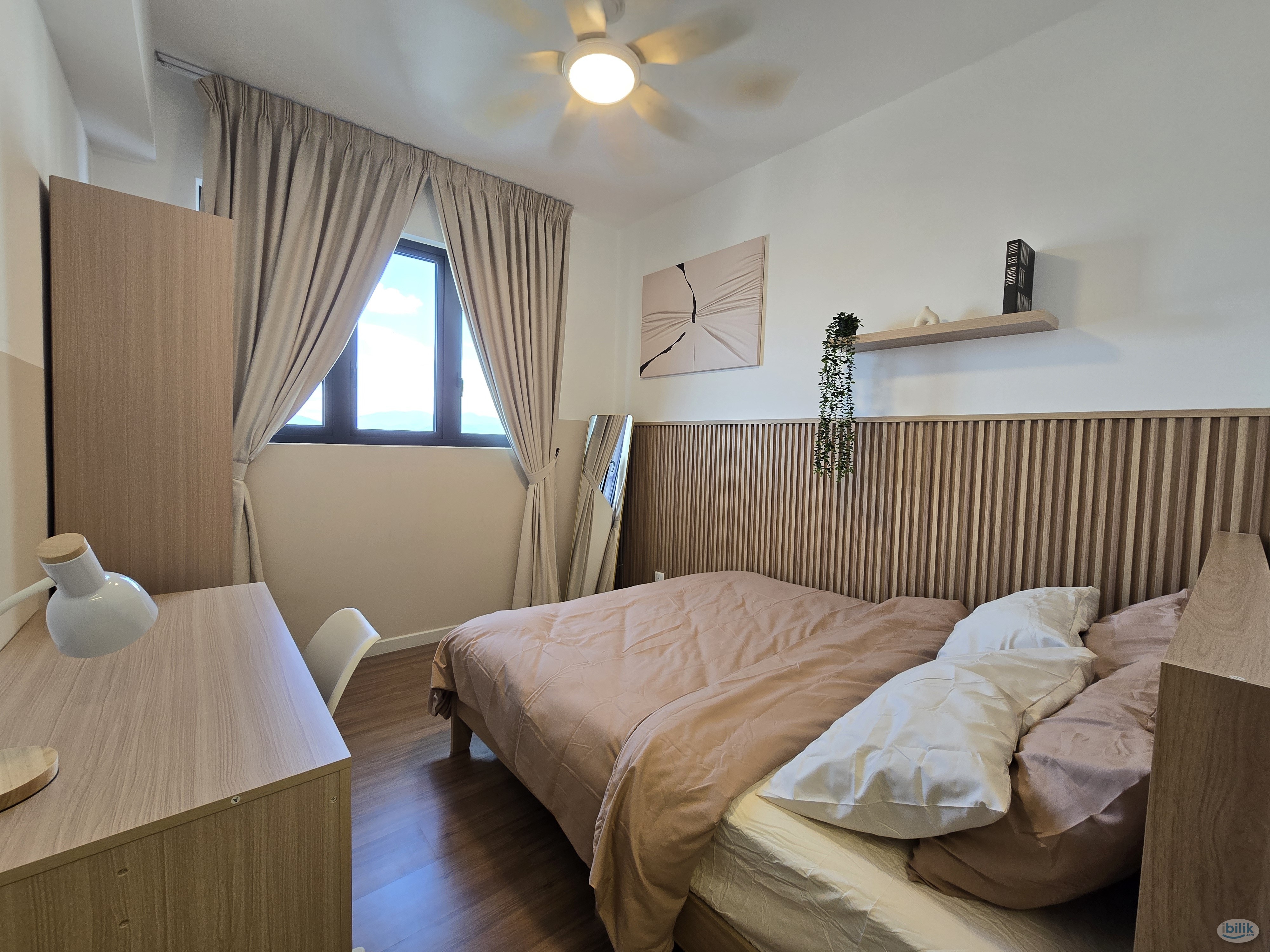 Middle Room at M Vertica KL City Residences, Cheras - Image 3