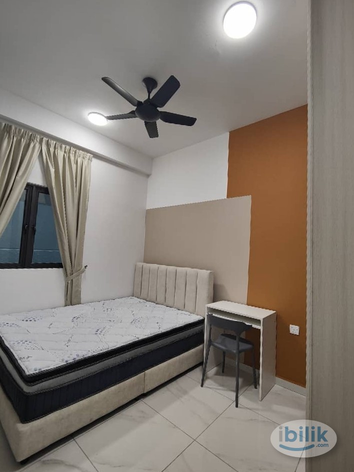 Middle Room at Sinaran Residences, Bandar Cassia - Image 2