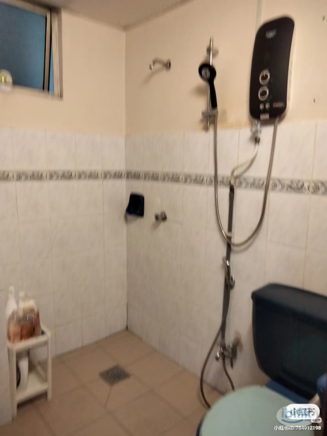 Middle Room at Kelana Jaya, Petaling Jaya - Image 4
