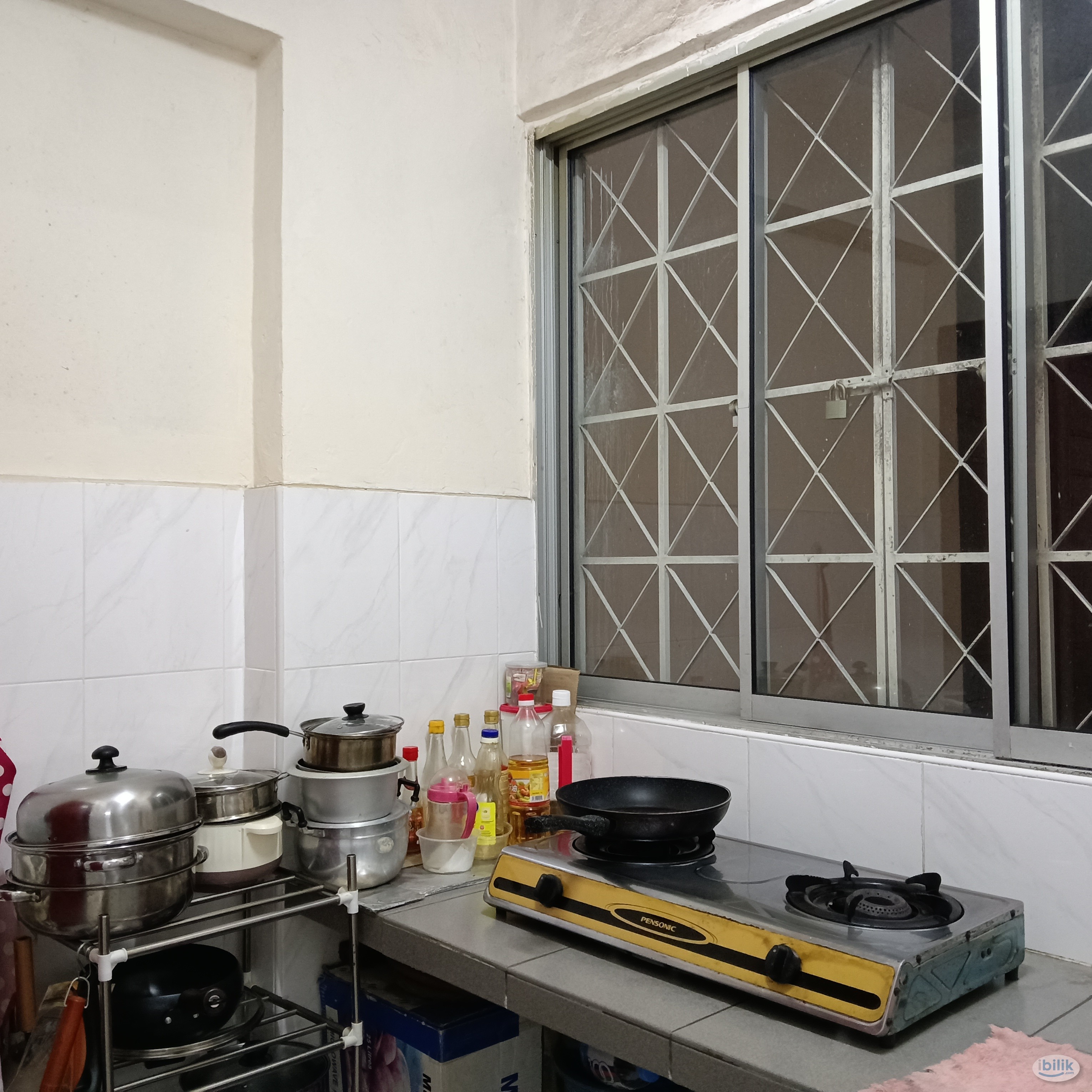 Middle Room at Kelana Jaya, Petaling Jaya - Image 5