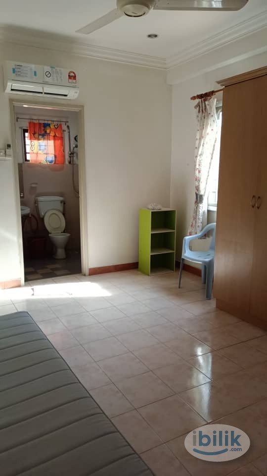 Female Unit - Master Room at Evergreen Park, Bandar Sungai Long - Image 2
