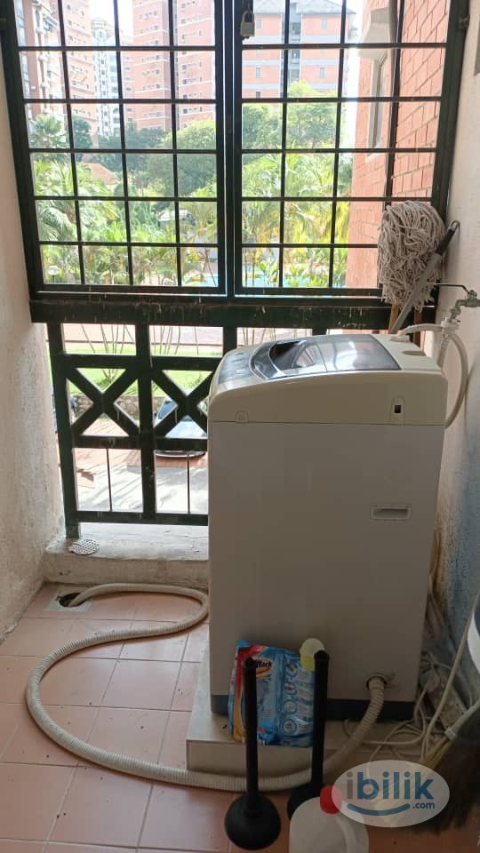 Female Unit - Master Room at Evergreen Park, Bandar Sungai Long - Image 5