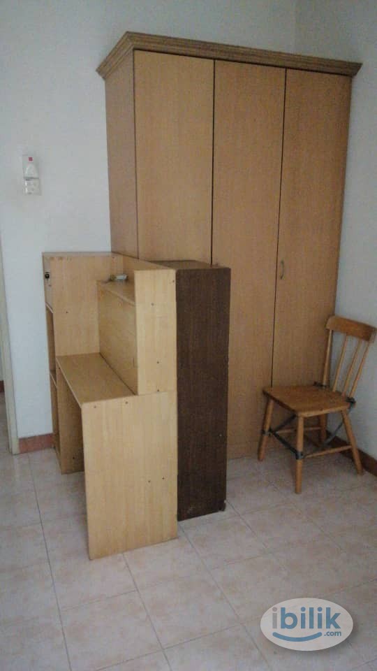 Middle Room Female Unit at Evergreen Park, Bandar Sungai Long - Image 2