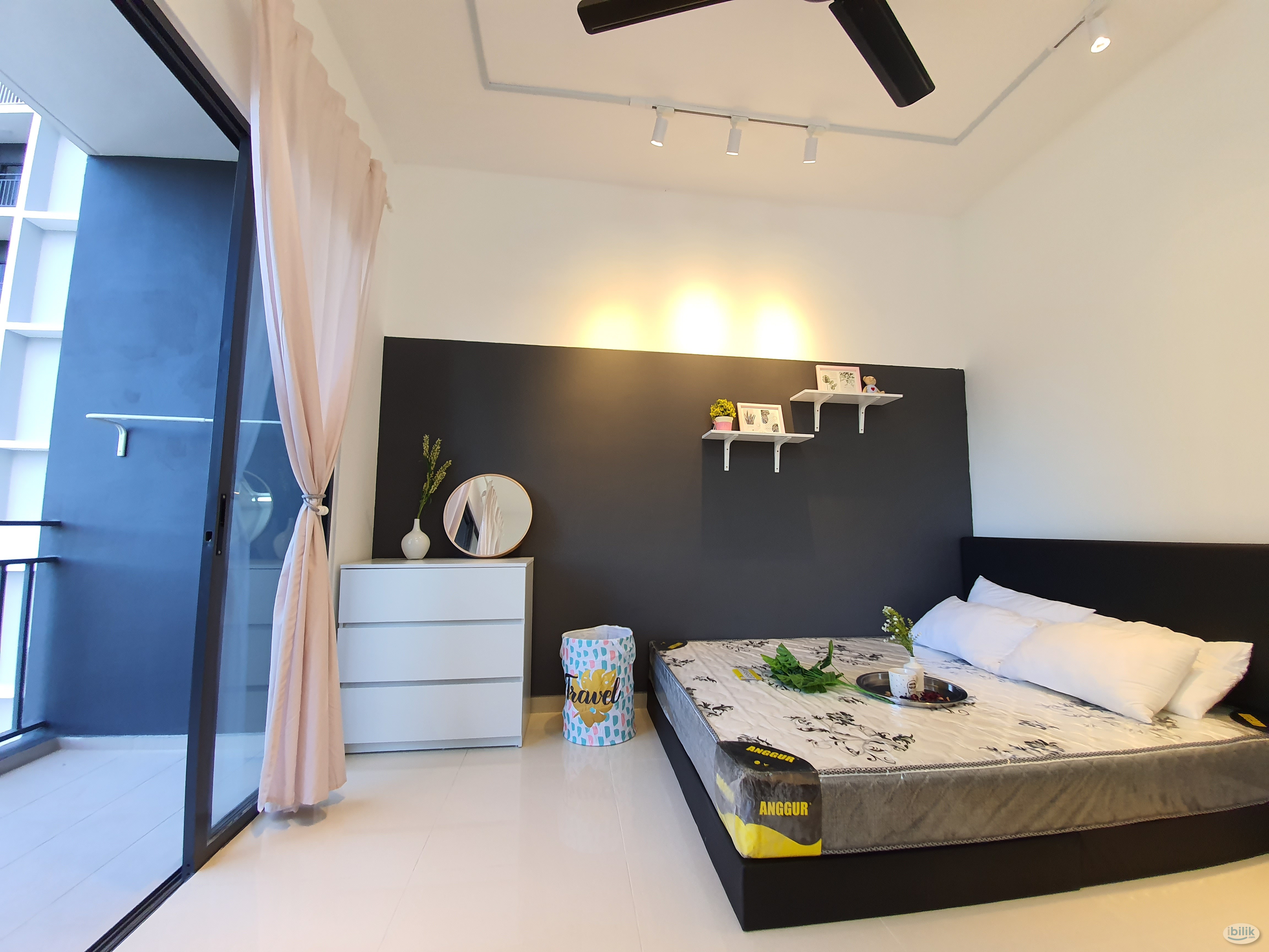 Mixed Unit Balcony Room at The Hamilton, Wangsa Maju - Image 1