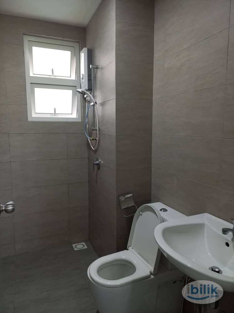 Master Room FEMALE unit at TR Residence, Kuala Lumpur - Image 4