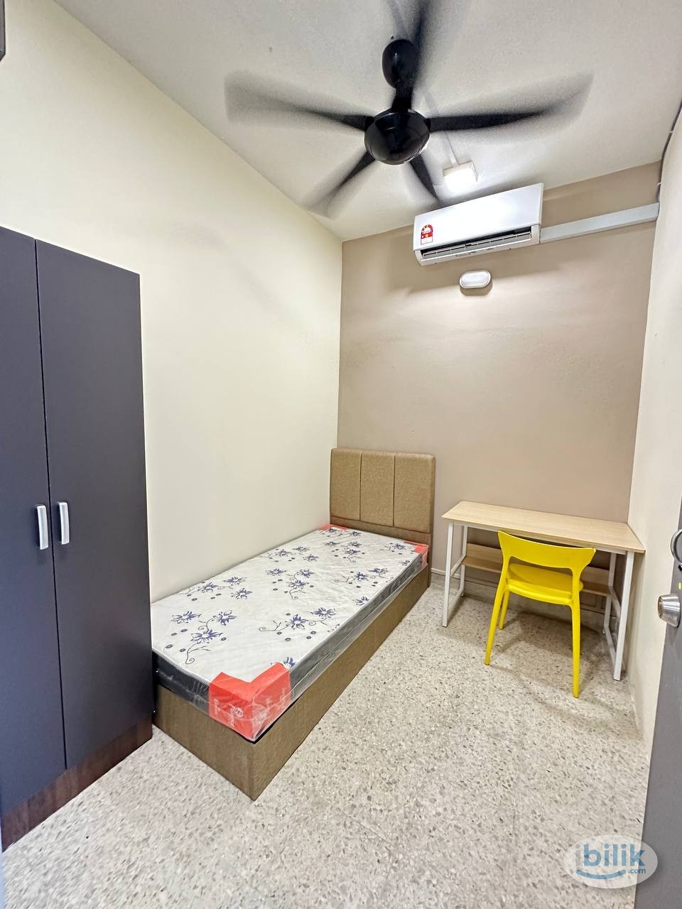 Female unit Single Room walk Atria  Jaya, Petaling Jaya - Image 1