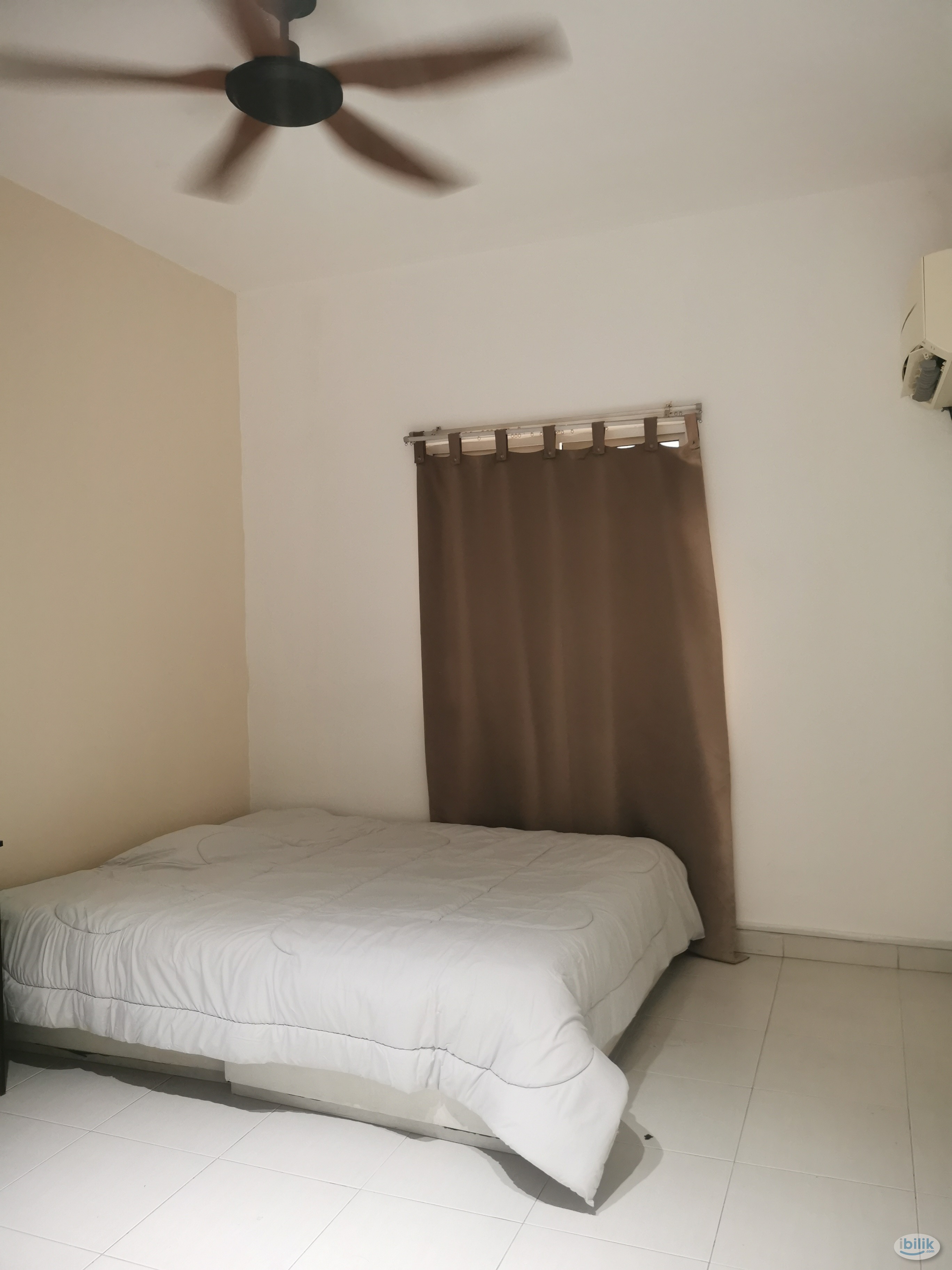 Middle Room at Suria Jelatek Residence, Ampang Hilir - Image 3