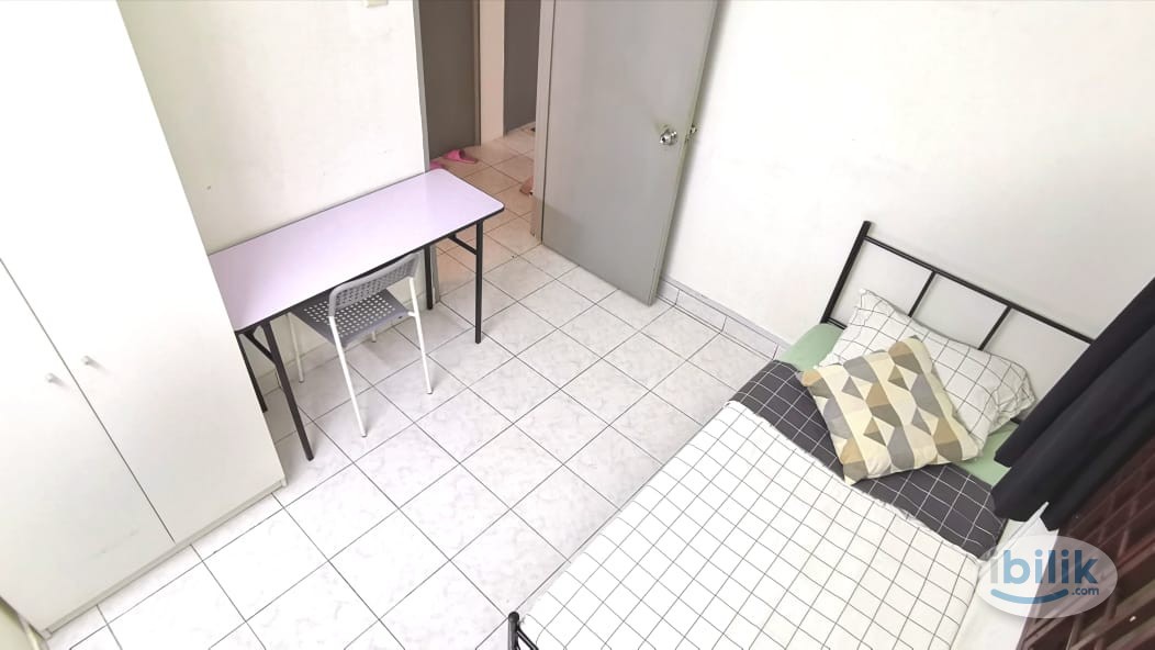 Only 8 minutes walking distance to Mutiara Damansara MRT Single Room at Pelangi Damansara, Bandar Utama - Image 2
