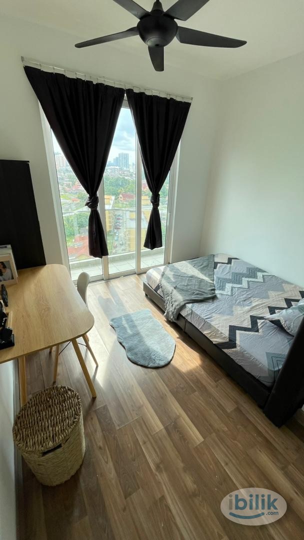 FEMALE MASTER ROOM FOR RENT IN SENTUL POINT SUITE INCLUDE UTILITY - Image 2