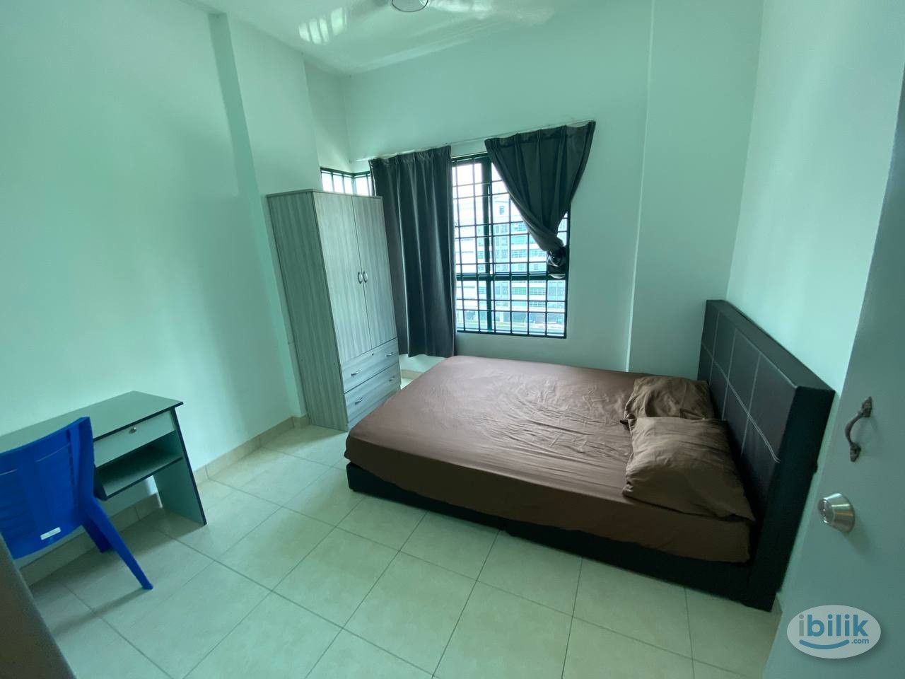 Middle Room @ Changkat View Condominium, Dutamas, Mont Kiara - Image 4
