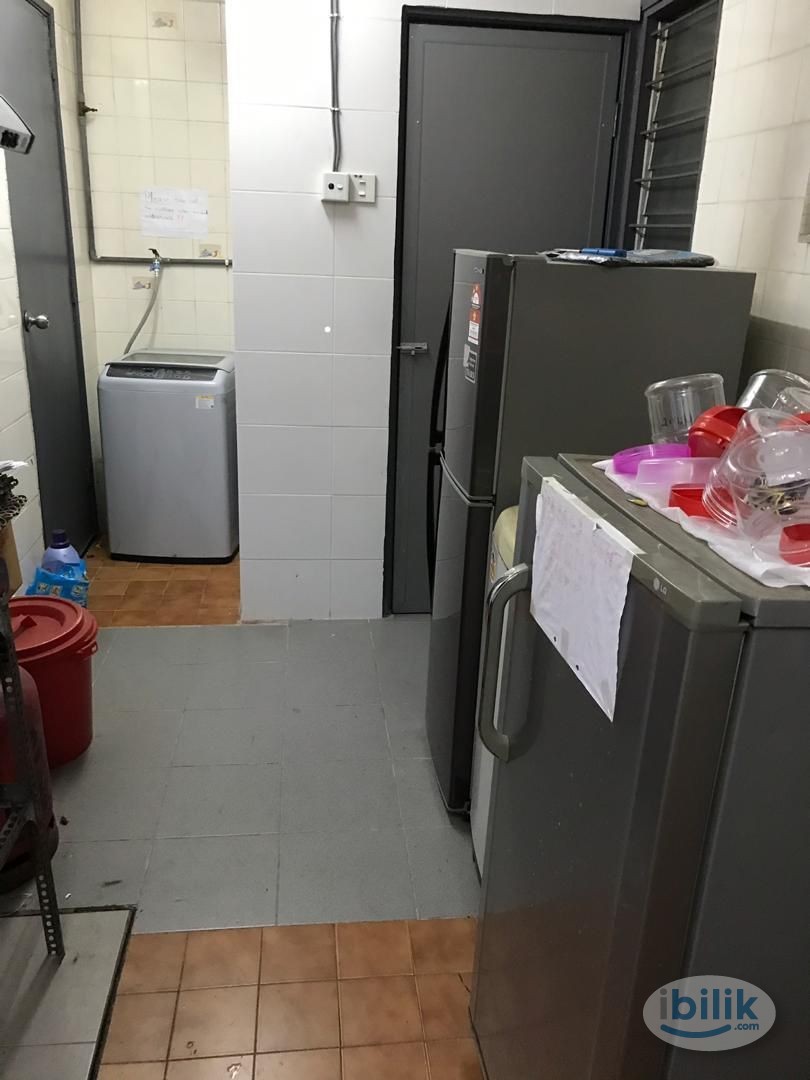 RM320/month Single room with including WiFi, electric and water bil Jln PJS 7/7J for Malaysian Chinese girl only - Image 4