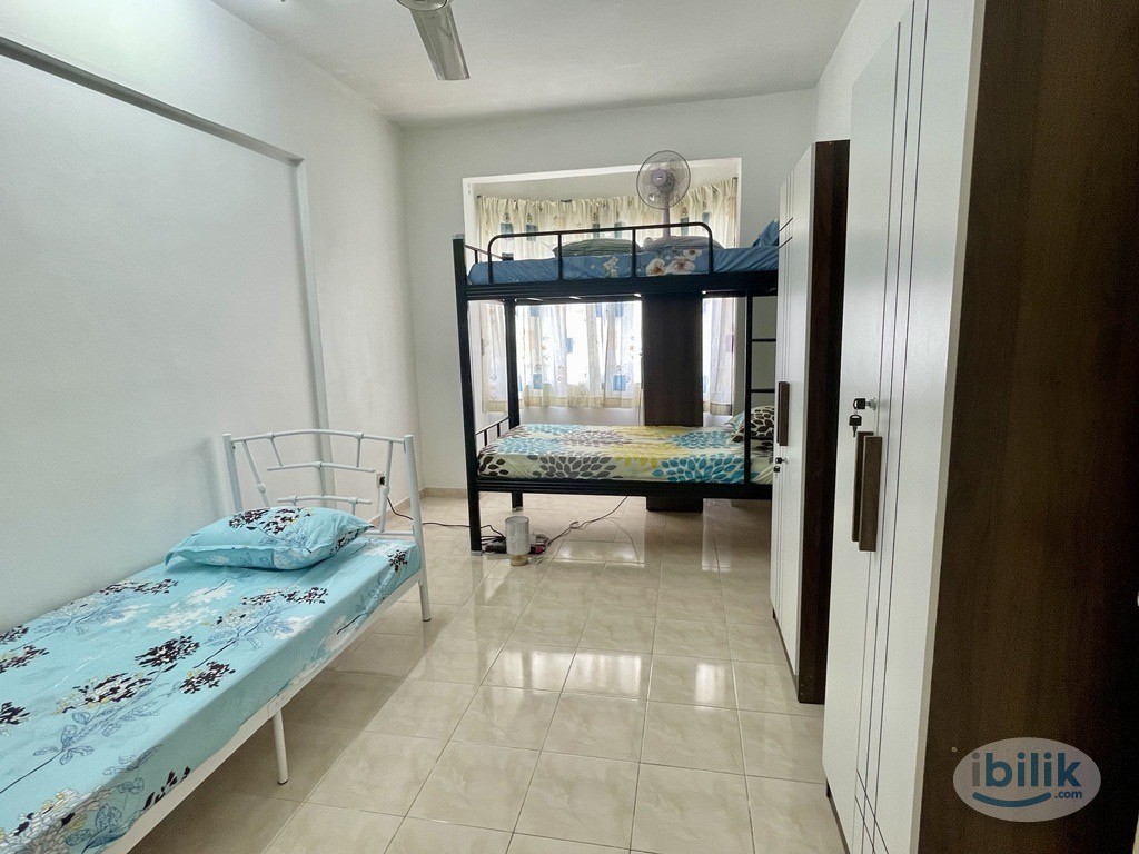 Middle Room at Menara Alpha, Wangsa Maju - Image 2