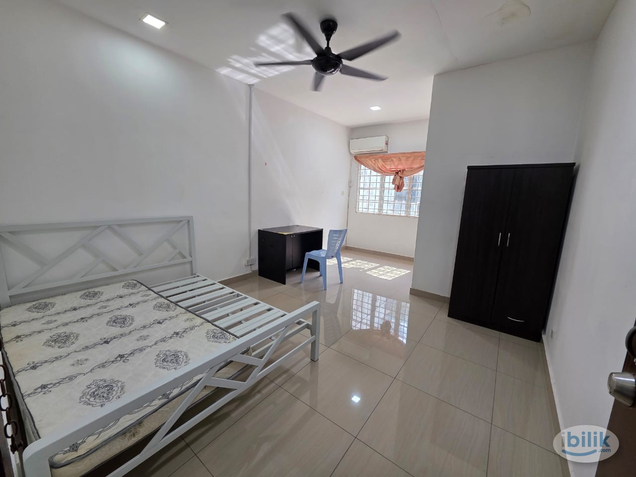 Middle Room attached bathroom at Bandar Puchong Jaya, Puchong - Image 2