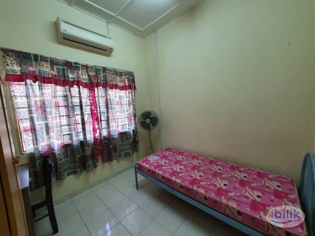 Middle Room at USJ 6, UEP Subang Jaya - Image 2