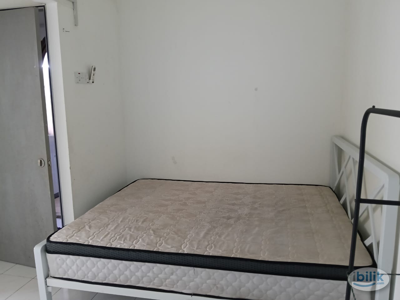 💥Zero Deposit 💥Middle Room at TTDI, Kuala Lumpur - Image 3