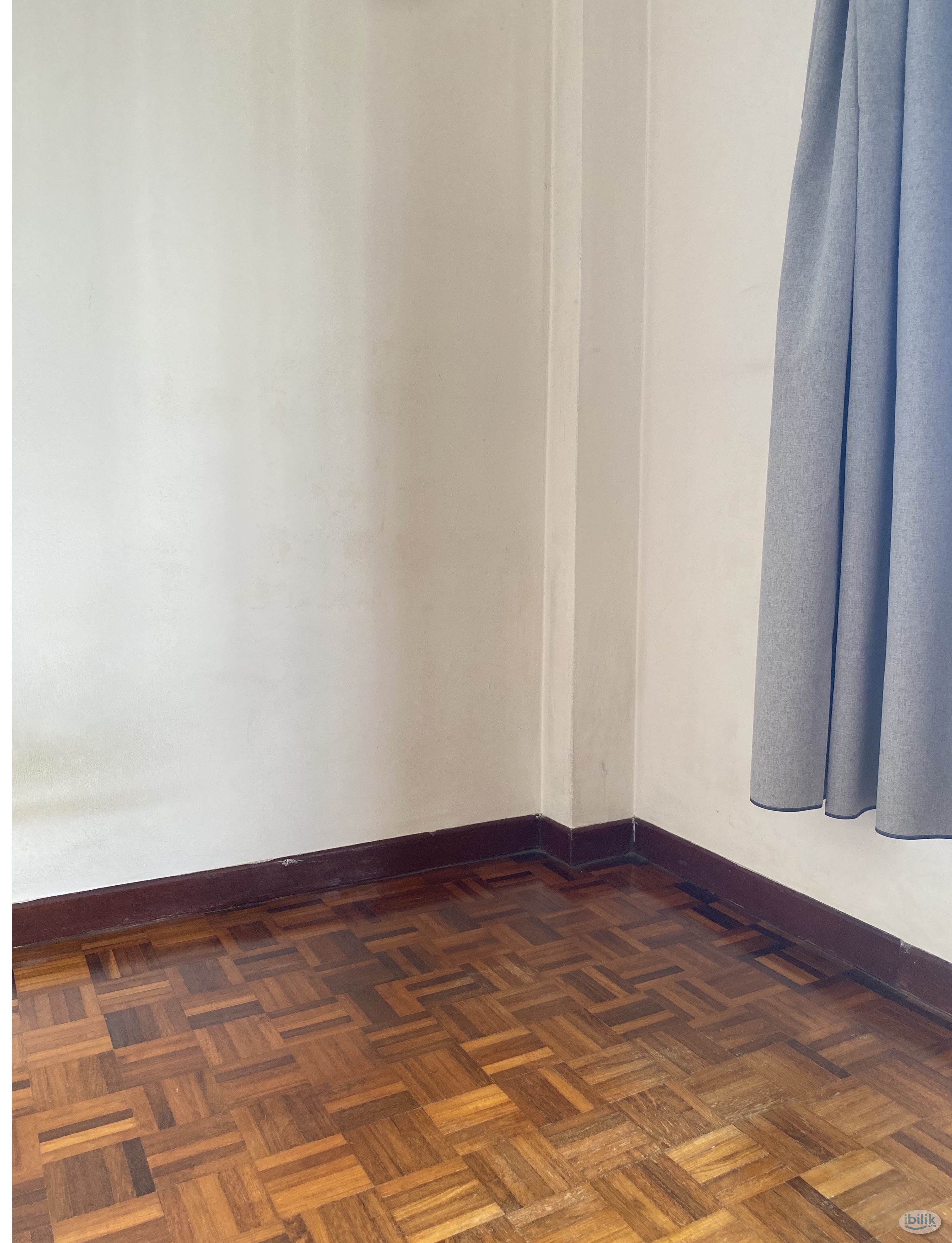Middle Room at Casa Damansara 1, Petaling Jaya ( Free Parking) - Image 2