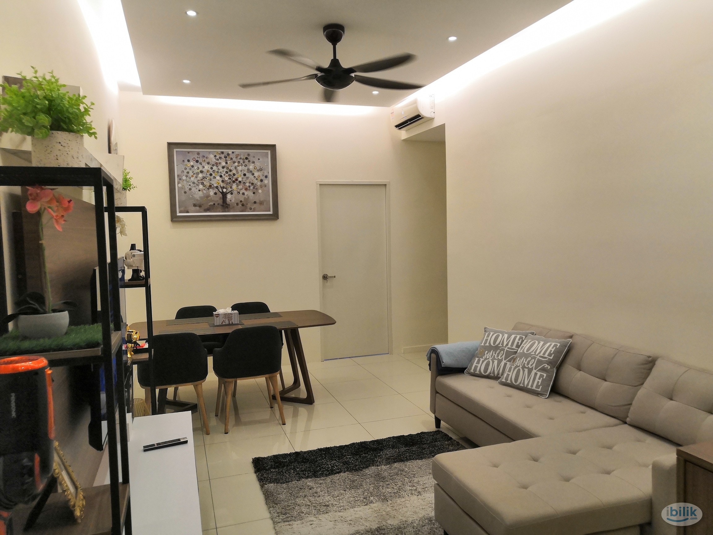 Master Room at Novus Residences - Image 2
