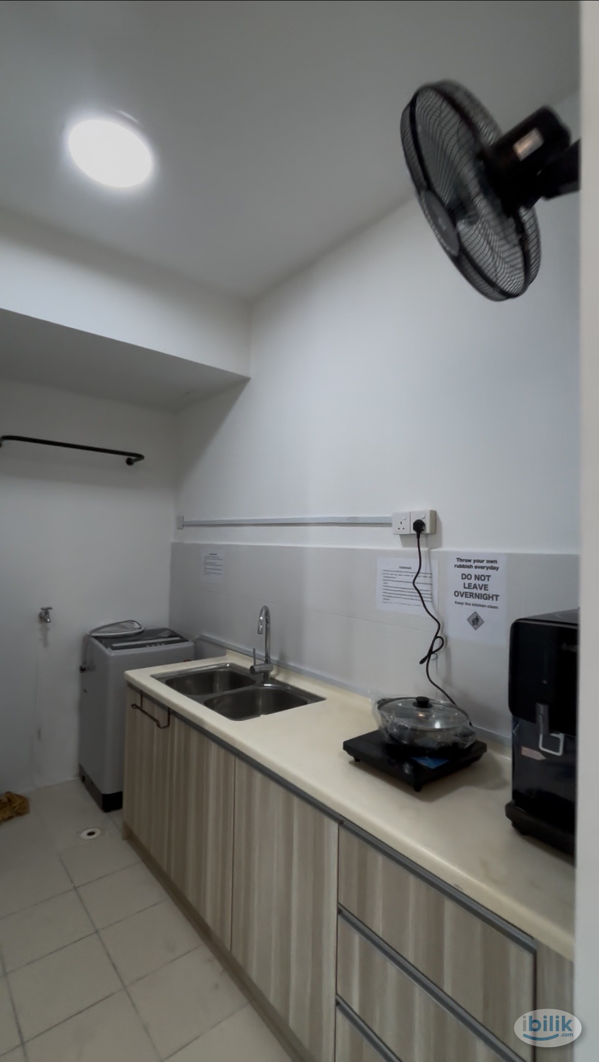 Middle Room at Pacific Place, Ara Damansara - Image 4