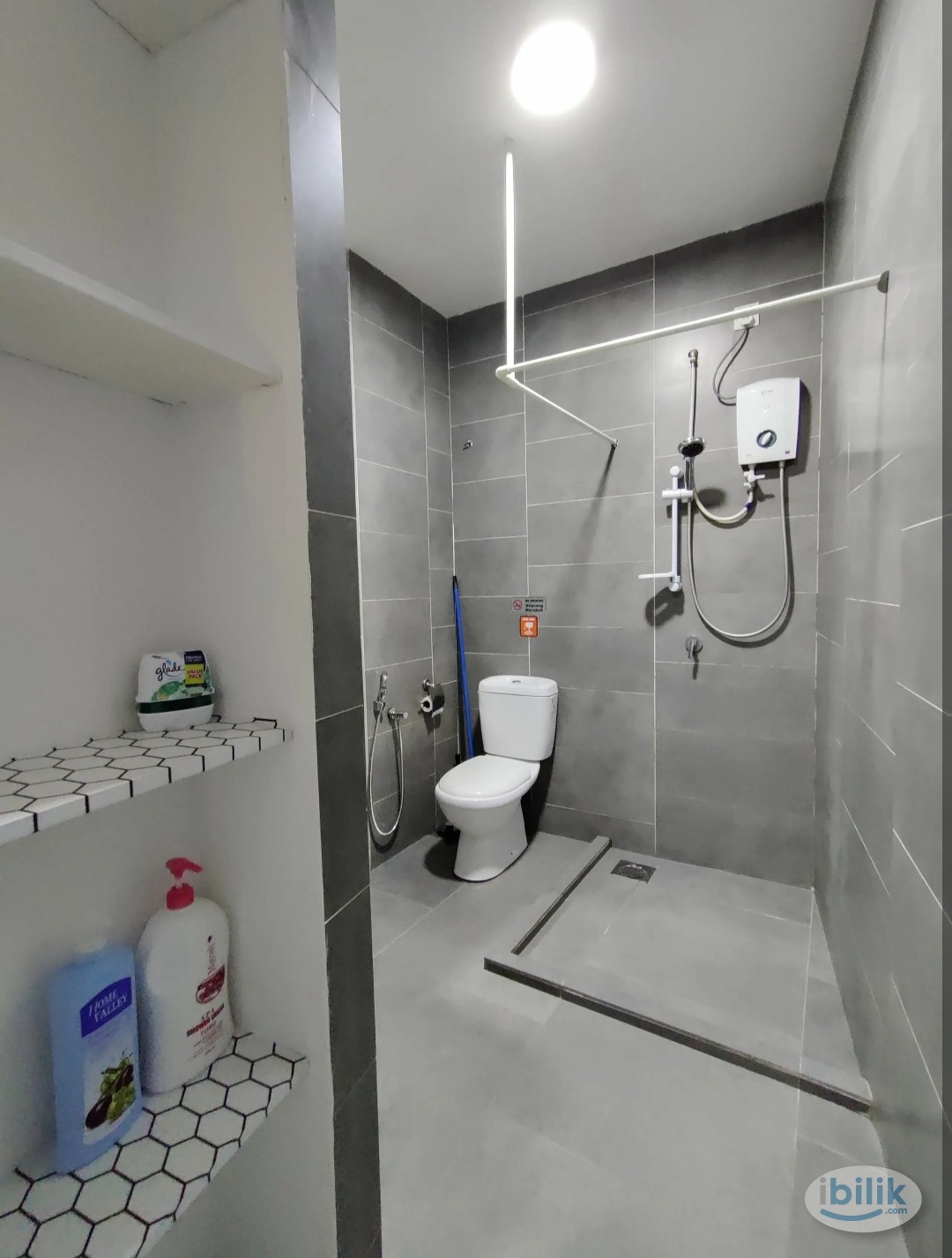 Ready Move in Studio at Empire Damansara, Damansara Perdana - Image 1