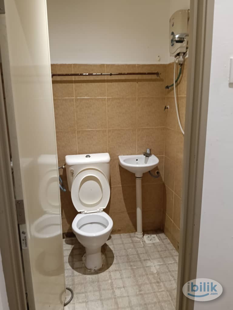 🔥🔥Zero Deposit🔥🔥Middle Room at Melawati, Ampang - Image 5