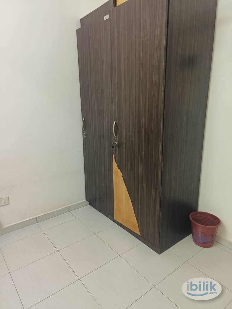 RM450 Serdang/Seri Kembangan- Middle Room - Image 2