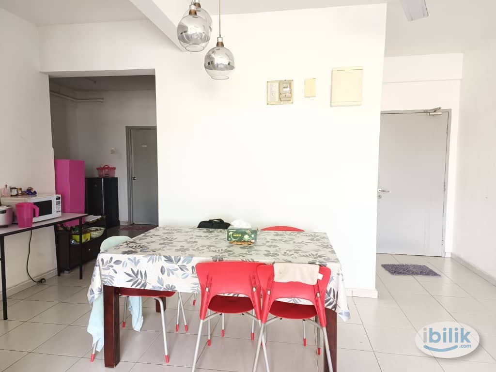 RM450 Serdang/Seri Kembangan- Middle Room - Image 5